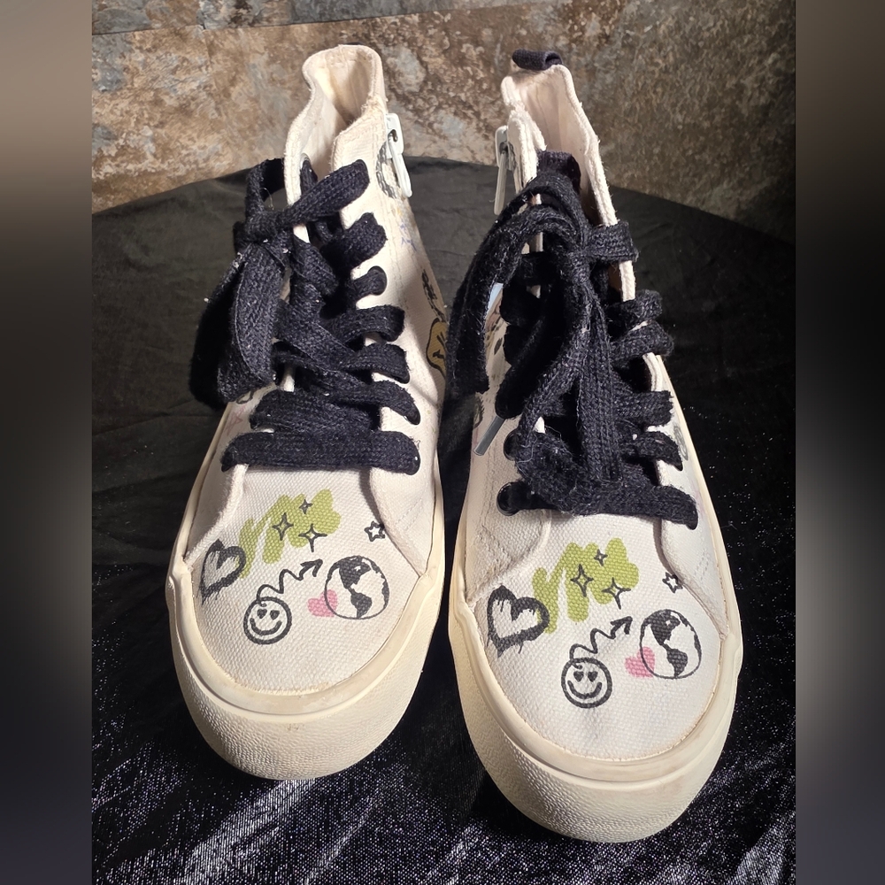 Playful High-Top Kids Sneakers with Black Laces